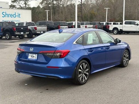 Used 2024 Honda Civic EX image 5