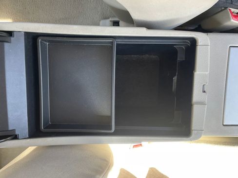 Used 2011 Toyota Camry FWD image 8