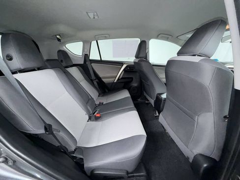 Used 2014 Toyota RAV4 LE AWD/4WD image 6