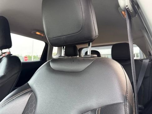 Used 2018 Jeep Compass Latitude w/ Popular Equipment Group AWD/4WD image 4