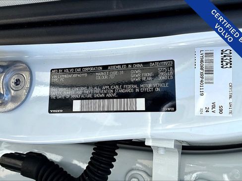 Certified 2024 Volvo S90 T8 Ultimate w/ Lounge Package image 43