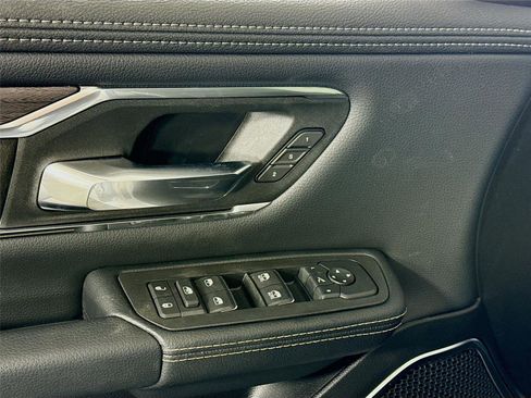 New 2026 RAM 1500 Laramie AWD/4WD image 13