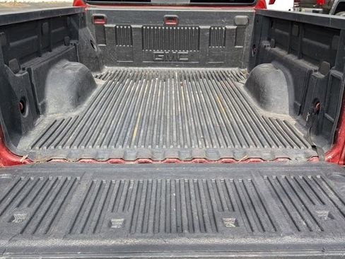 Used 2015 GMC Canyon SLE AWD/4WD image 29