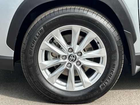 Certified 2025 Toyota Corolla Cross LE FWD image 25
