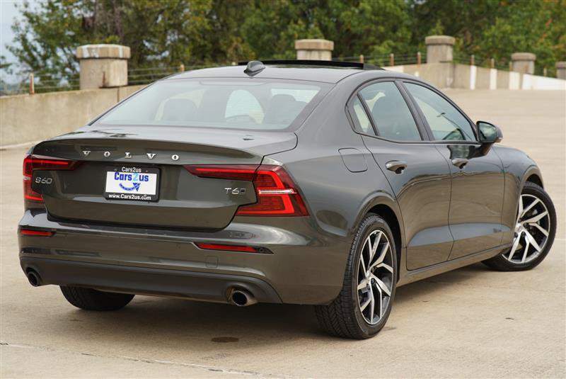 Used 2020 Volvo S60 T6 Momentum AWD/4WD image 7