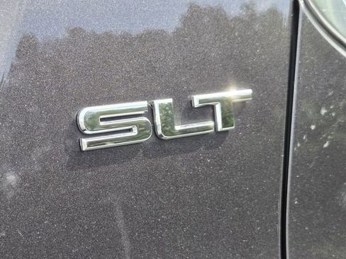 Used 2017 GMC Acadia SLT FWD image 15