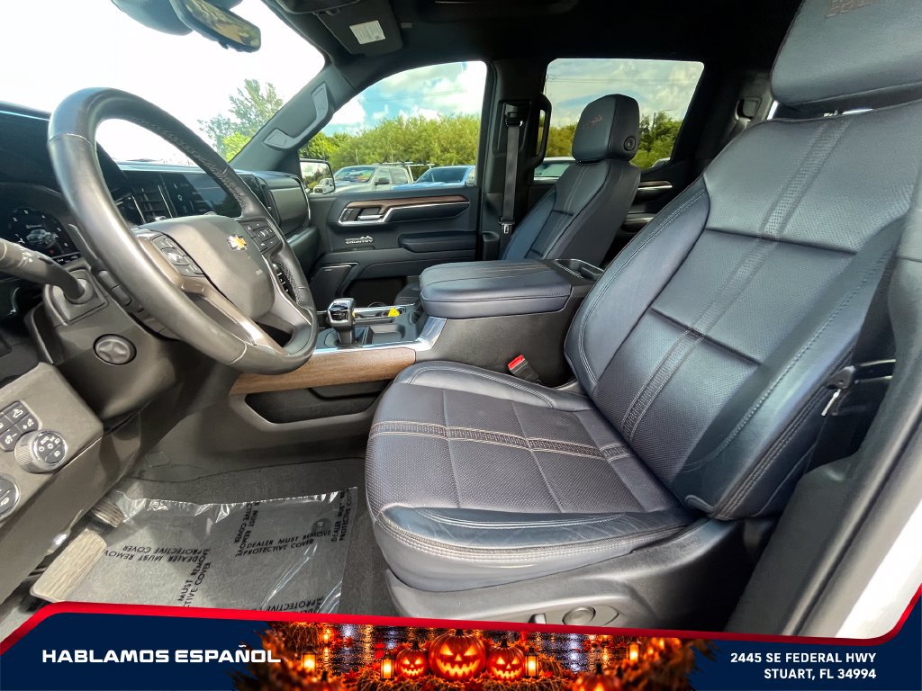 Used 2023 Chevrolet Silverado 1500 High Country w/ Technology Package AWD/4WD image 10