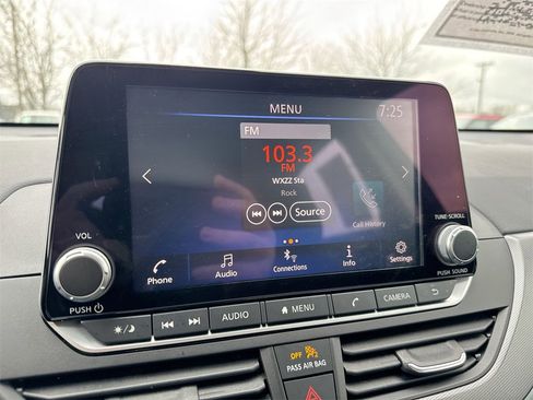 Used 2023 Nissan Altima 2.5 SR image 14