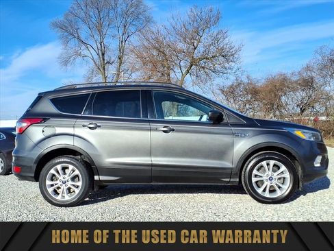 Used 2018 Ford Escape SE FWD image 10
