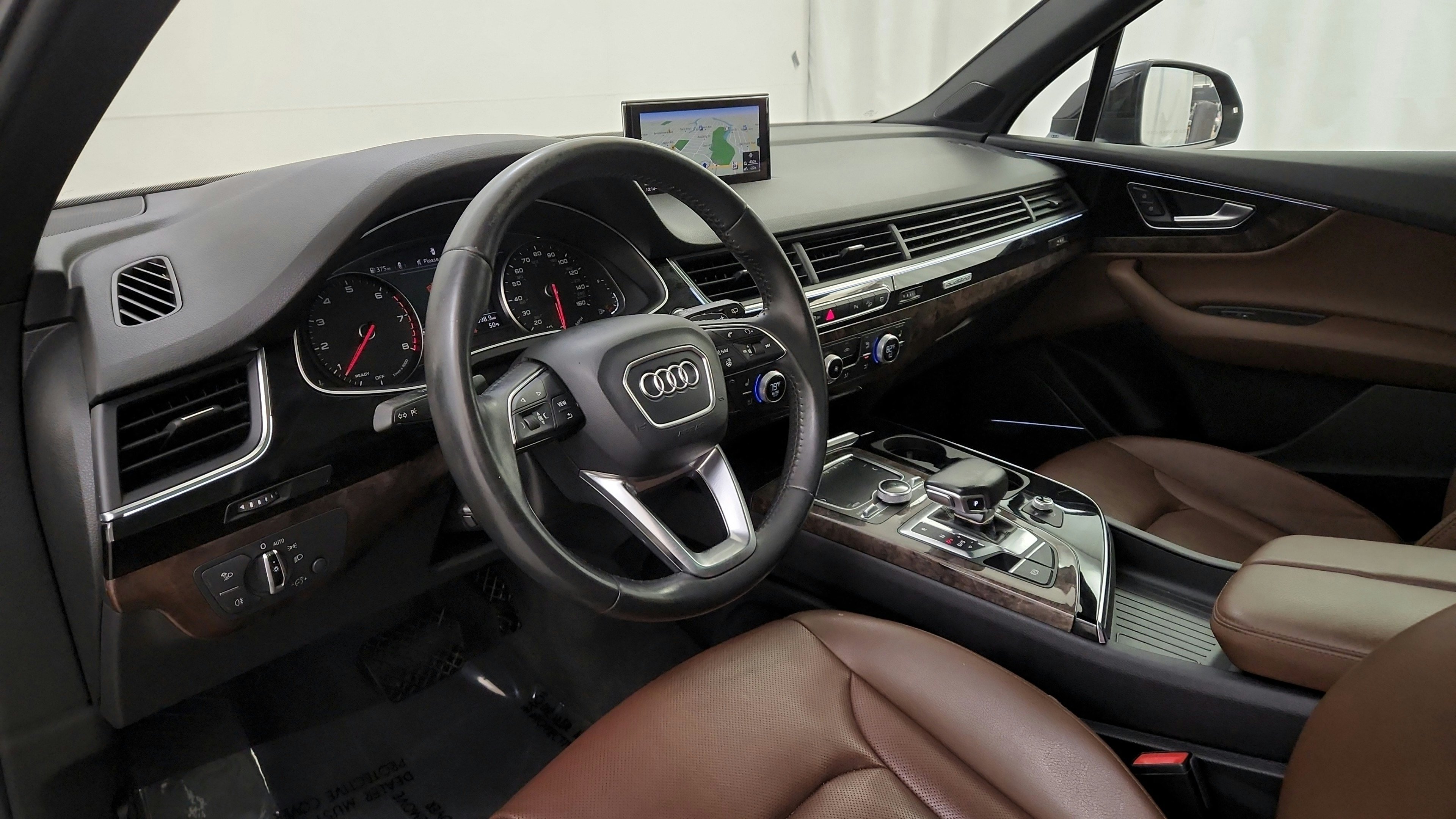 Used 2018 Audi Q7 3.0T Premium Plus AWD/4WD image 16