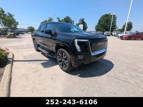 Used 2026 GMC Sierra EV Denali AWD/4WD image 3
