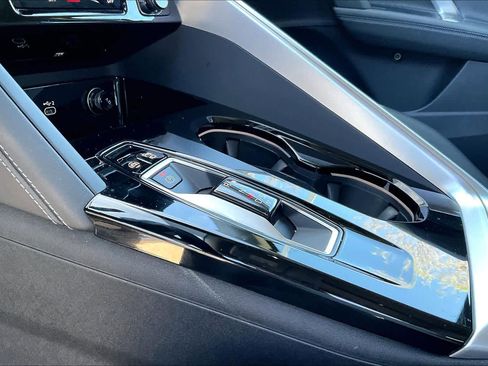 Certified 2025 Audi Q5 Premium w/ Convenience Package image 15