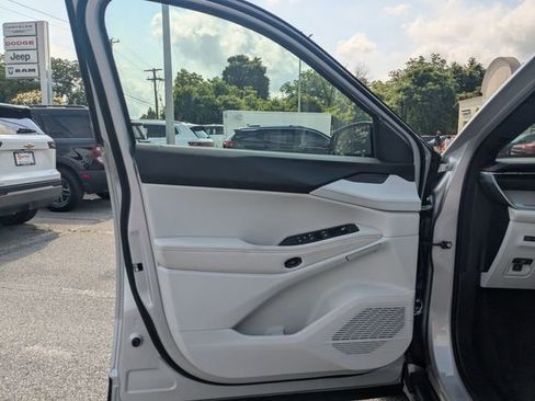 New 2026 Jeep Cherokee Limited AWD/4WD image 11