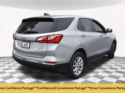 Used 2018 Chevrolet Equinox LT AWD/4WD image 2