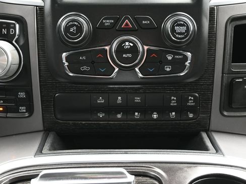 Used 2018 RAM 1500 Limited AWD/4WD image 38