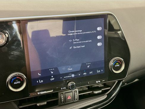 Used 2025 Lexus NX 250 FWD image 23