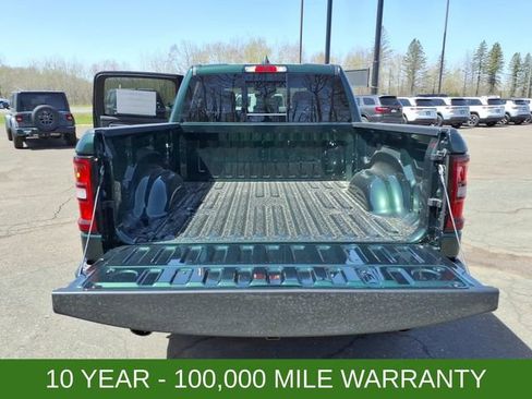 New 2026 RAM 1500 Laramie AWD/4WD image 14