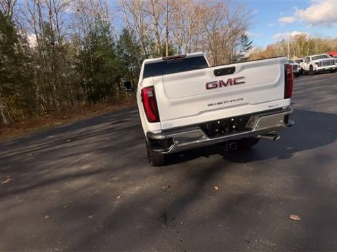 New 2026 GMC Sierra 3500 SLT image 7