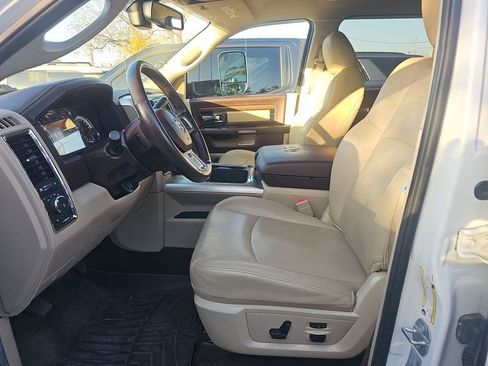 Used 2017 RAM 3500 Laramie image 12