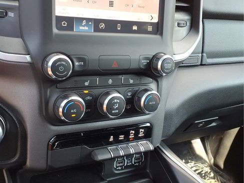 Used 2023 RAM 1500 Big Horn AWD/4WD image 6