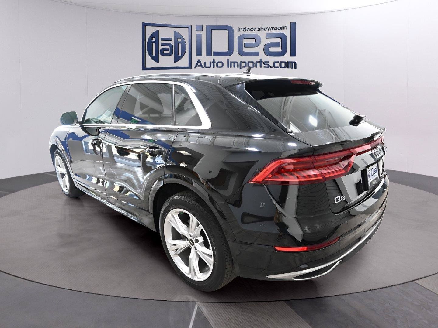 Used 2023 Audi Q8 Prestige AWD/4WD image 3