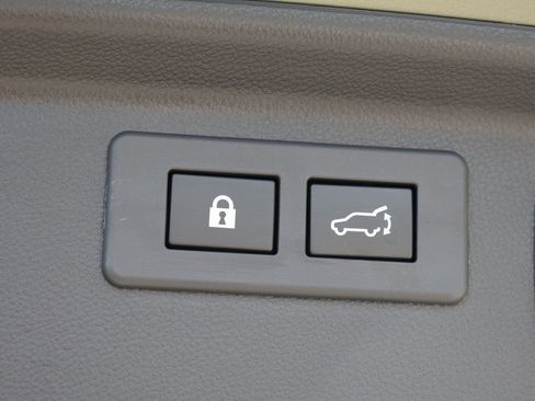 Used 2021 Subaru Forester Limited w/ Popular Package #3 image 9