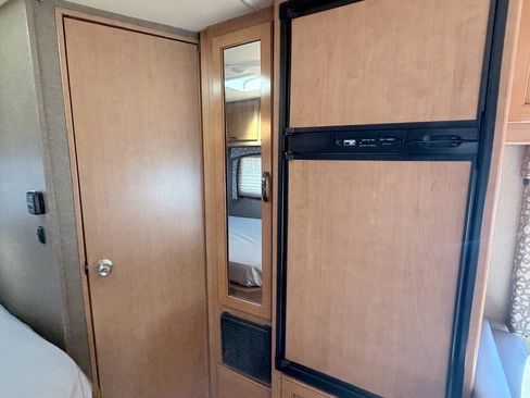 Used 2017 Ford E-450 and Econoline 450 Super Duty w/ Motorhome Prep Package RWD image 15