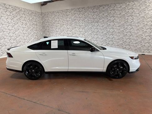 Used 2025 Honda Accord Sport image 8