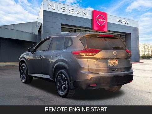 Certified 2025 Nissan Rogue SV image 7