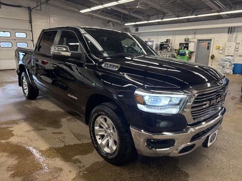 Used 2023 RAM 1500 Laramie AWD/4WD image 8