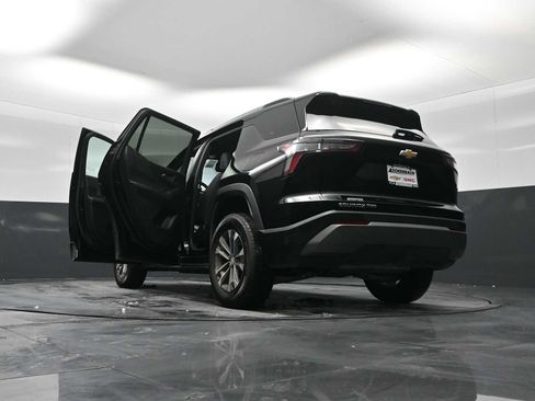 Used 2025 Chevrolet Equinox LT w/ Convenience Package II image 31