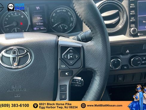 Used 2021 Toyota Tacoma TRD Sport AWD/4WD image 17