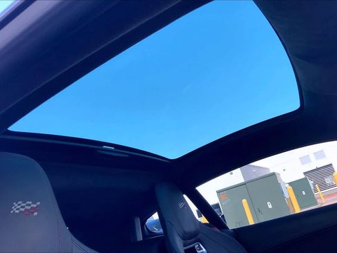 Used 2020 Jaguar F-TYPE Checkered Flag image 13