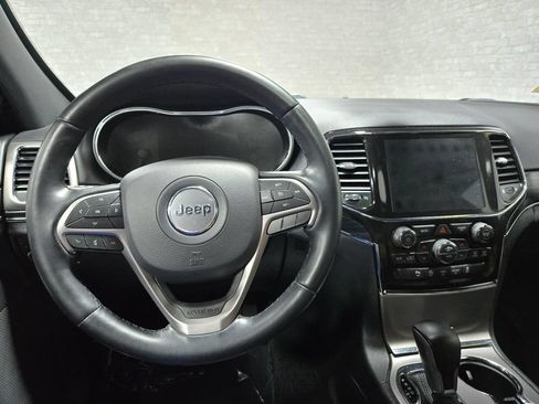 Used 2022 Jeep Grand Cherokee Limited AWD/4WD image 17