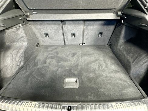 Used 2024 Audi Q3 2.0T Premium image 31