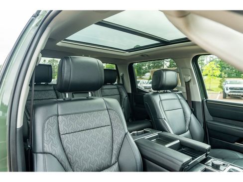 Used 2022 Toyota Tundra Limited w/ TRD Off-Road Package AWD/4WD image 20