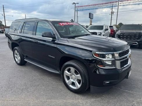 Used 2017 Chevrolet Tahoe LT w/ Luxury Package RWD image 1