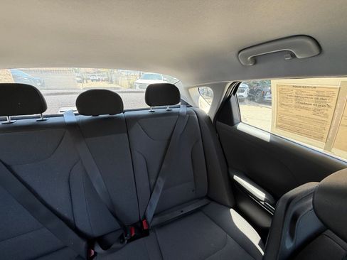 Used 2025 Kia K4 FWD image 36