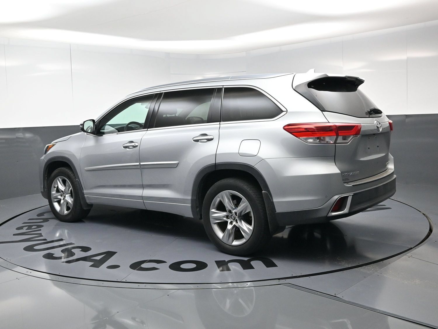 Used 2017 Toyota Highlander Limited w/ Protection Package #3 AWD/4WD image 19