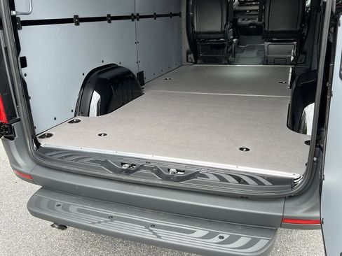 New 2025 Mercedes-Benz Sprinter 2500 image 25