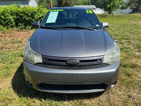 Used 2010 Ford Focus SES FWD image 2