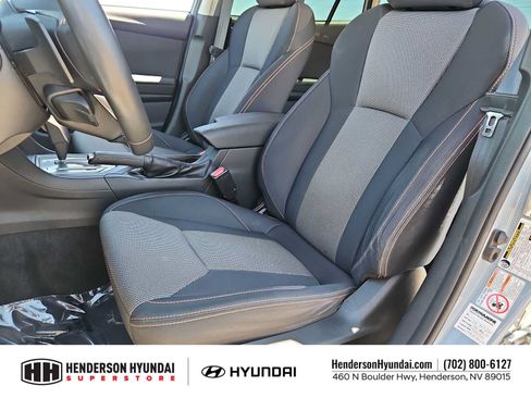 Used 2020 Subaru Crosstrek 2.0i Premium w/ Moonroof Package 2 AWD/4WD image 17