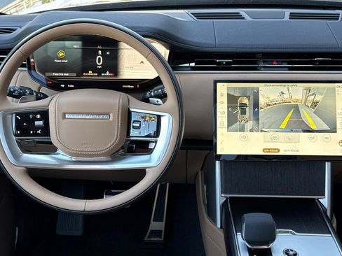 New 2026 Land Rover Range Rover Long Wheelbase SE AWD/4WD image 15