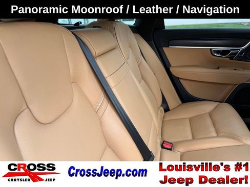 Used 2019 Volvo V90 T6 Cross Country w/ Advanced Package AWD/4WD image 36