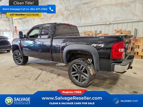 Used 2011 Chevrolet Silverado 1500 LT w/ All-Star Edition AWD/4WD image 3