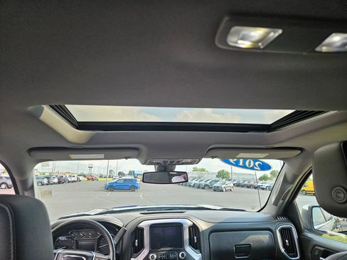 Used 2019 GMC Sierra 1500 SLT w/ SLT Premium Plus Package AWD/4WD image 24