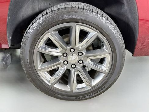 Used 2017 Chevrolet Tahoe Premier AWD/4WD image 34