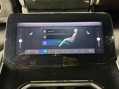 Used 2024 Jeep Grand Wagoneer L 4WD image 19