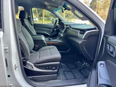Used 2019 Chevrolet Tahoe LS image 9