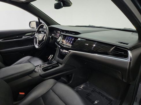 Used 2020 Cadillac XT6 Premium Luxury w/ LPO, Floor Liner Package FWD image 28